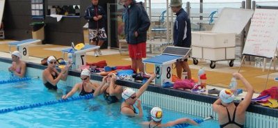 entraineur natation groupe